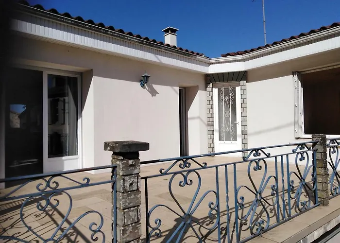 Pensjonat Entre Mures Et Chataignes 3*